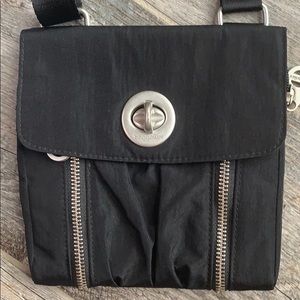 Baggallini purse